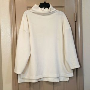 White semi-turtleneck ribbed long sleeve top XXL